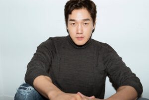 韩国演员刘智泰，在《Vigilante》中饰演广域搜查队队长。